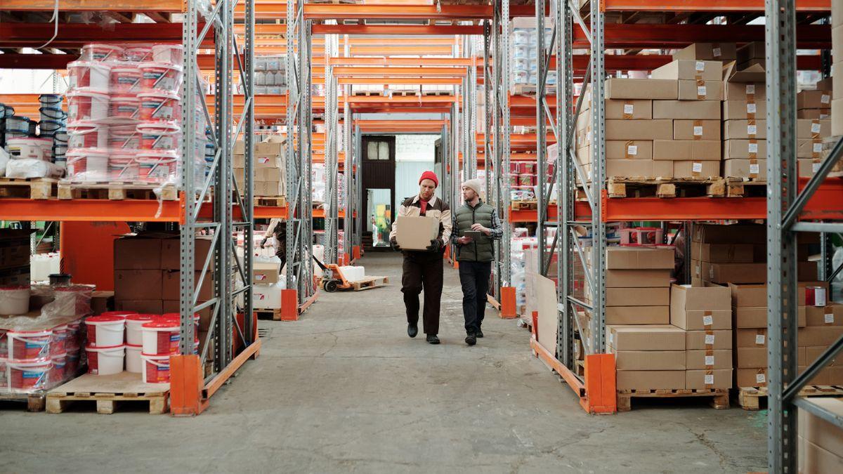 Logistics & warehousing
